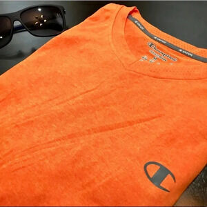 Champion Powertrain Vapor Men T-shirt size Medium